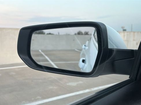 Used 2024 Chevrolet Malibu LT image 18