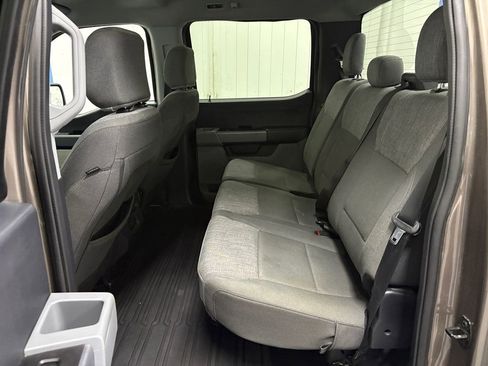 Used 2022 Ford F150 XLT w/ Trailer Tow Package image 12