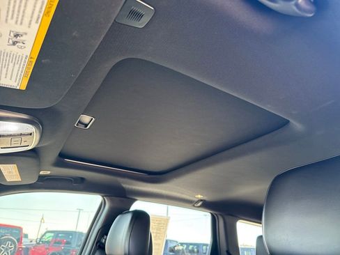 Used 2020 Jeep Grand Cherokee Limited image 25