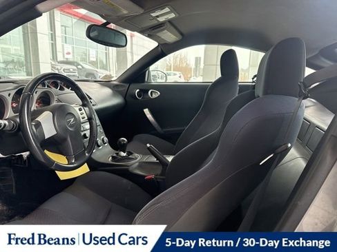 Used 2004 Nissan 350Z Enthusiast w/ Aerodynamics Pkg image 17