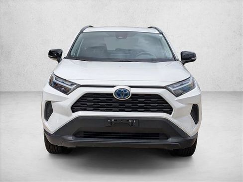 Used 2024 Toyota RAV4 XLE AWD/4WD image 2