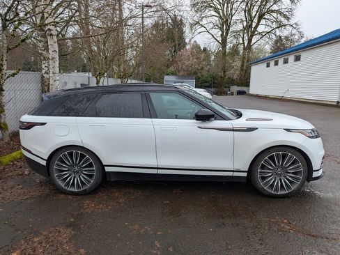 Used 2020 Land Rover Range Rover Velar R-Dynamic S image 8