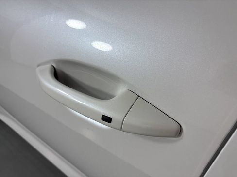 New 2026 Kia K4 FWD image 17