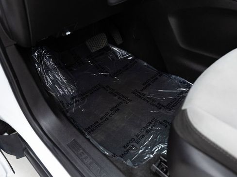 Used 2019 Chevrolet Equinox LT image 29