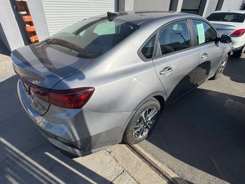 Used 2024 Kia Forte LXS w/ LXS Technology Package FWD image 3