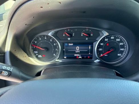 Used 2024 GMC Terrain SLE FWD image 10