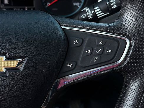 Used 2020 Chevrolet Equinox LS w/ LS Convenience Package FWD image 18