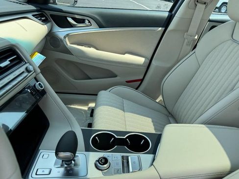 Certified 2026 Genesis G70 2.5T Prestige AWD/4WD image 9