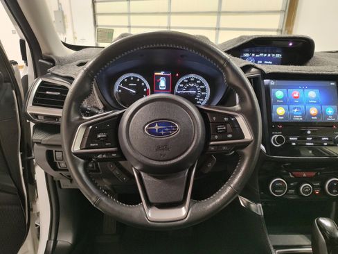 Used 2021 Subaru Forester Touring image 5