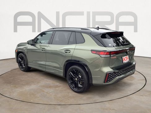 New 2026 Volkswagen Tiguan SE R-Line FWD image 6