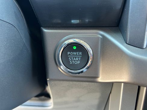 New 2024 Ford F150 Lightning XLT image 30