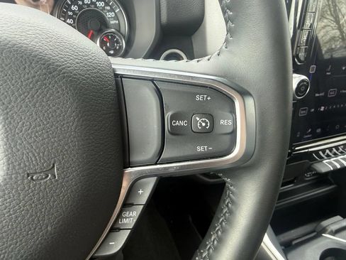 Used 2024 RAM 1500 Big Horn AWD/4WD image 17