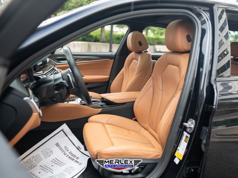 Used 2022 BMW 540i w/ M Sport Package image 16