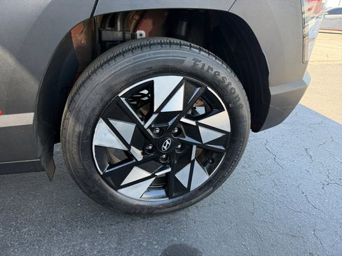 Used 2025 Hyundai Kona SEL image 24