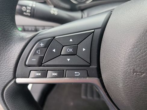 Used 2024 Nissan Sentra SV FWD image 14