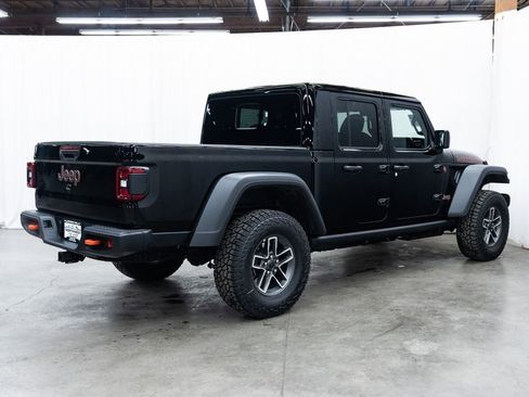 New 2026 Jeep Gladiator Mojave image 6