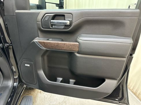 Certified 2022 GMC Sierra 2500 Denali image 27