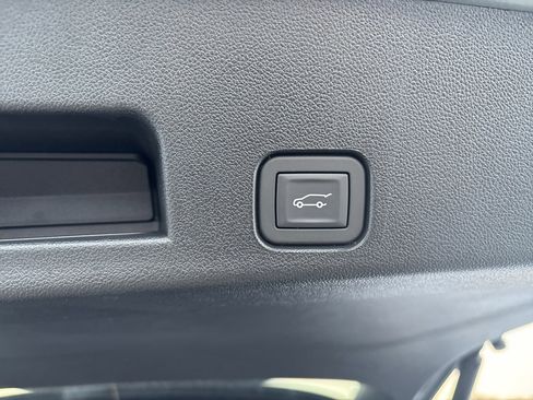 New 2025 Chevrolet Traverse LT w/ Midnight/Sport Edition image 56