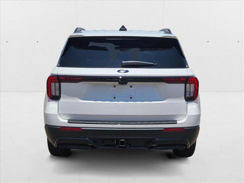 New 2025 Ford Explorer ST-Line image 6