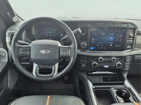 Used 2023 Ford F350 Platinum w/ Tremor Off-Road Package AWD/4WD image 4