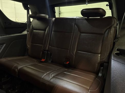Used 2022 GMC Yukon SLE w/ Max Trailering Package AWD/4WD image 32