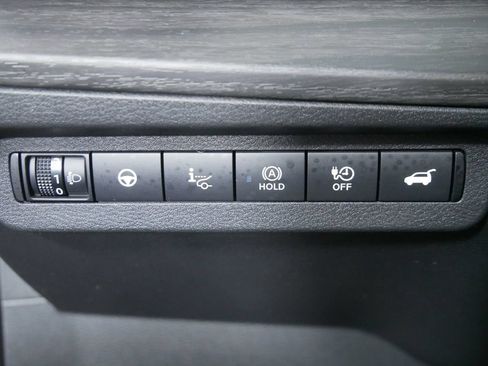 Used 2023 Nissan Ariya AWD image 24