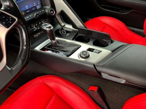 Used 2018 Chevrolet Corvette Stingray Coupe w/ Carbon Flash Badge Package image 14