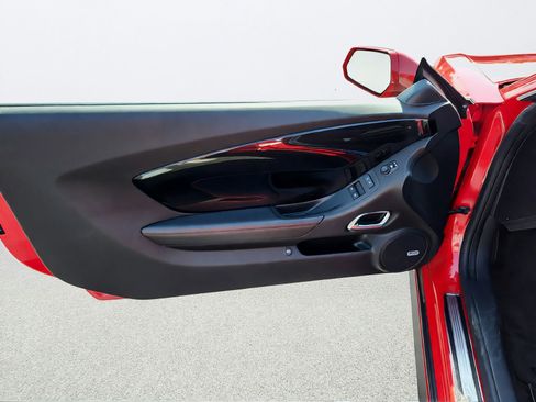 Used 2015 Chevrolet Camaro ZL1 RWD image 21