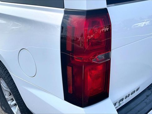 Used 2018 Chevrolet Tahoe LT AWD/4WD image 29