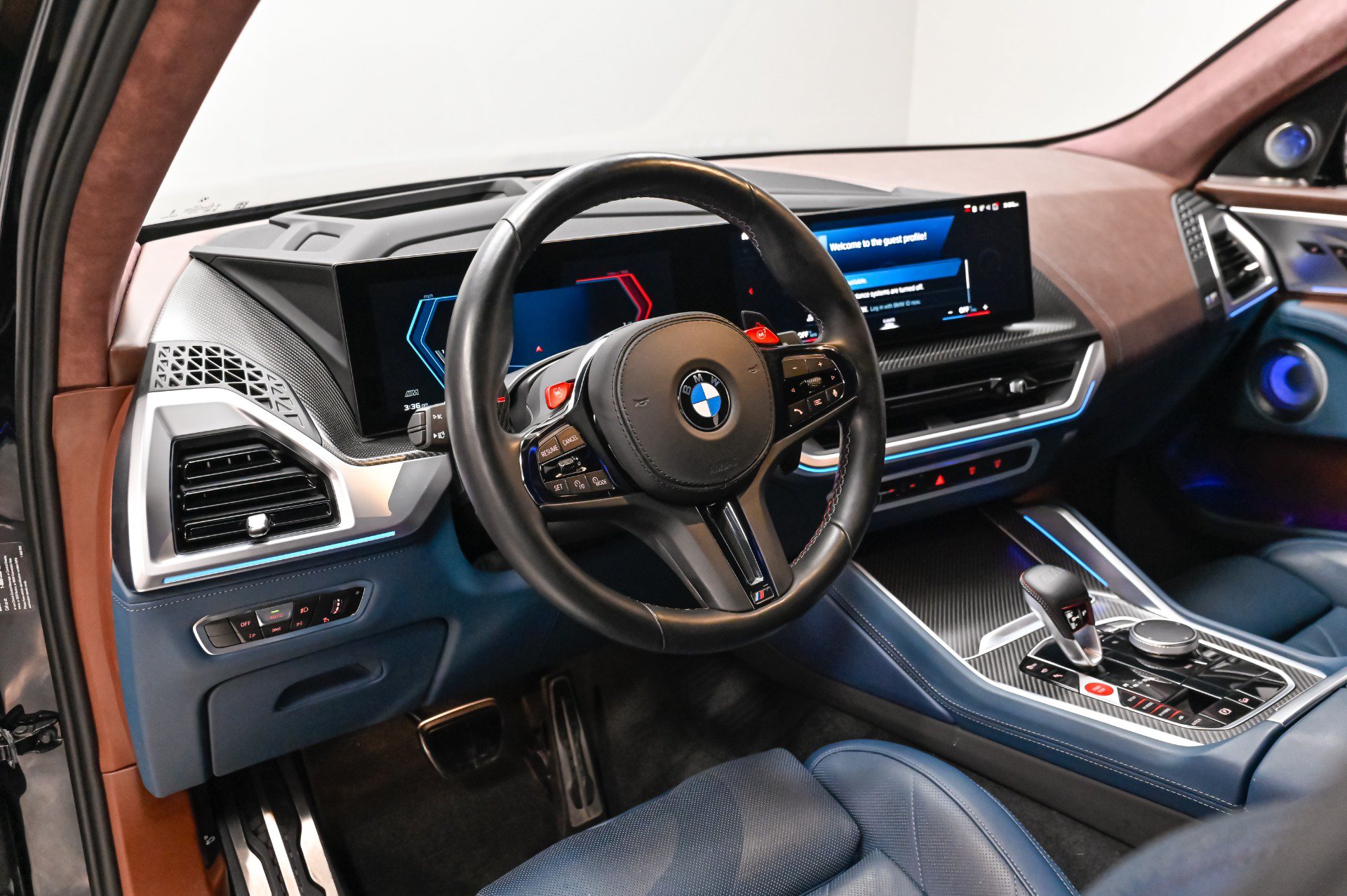 Used 2023 BMW XM w/ M Driver's Package AWD/4WD image 10