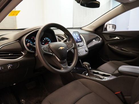 Used 2023 Chevrolet Malibu LT w/ LPO, Floor Liner Package FWD image 6