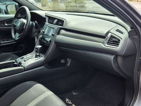 Used 2017 Honda Civic Sport image 15