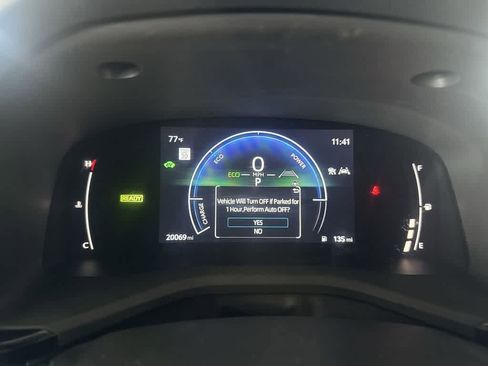 Used 2025 Toyota Camry SE w/ Multimedia Upgrade Package FWD image 15