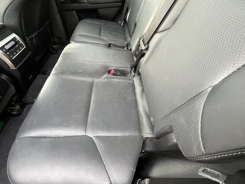 Used 2023 Lexus GX 460 Luxury w/ Accessory Package image 30