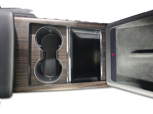 Used 2023 Tesla Model S Standard Range image 14