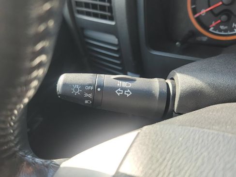 Used 2014 Nissan Titan 4x4 Crew Cab image 21