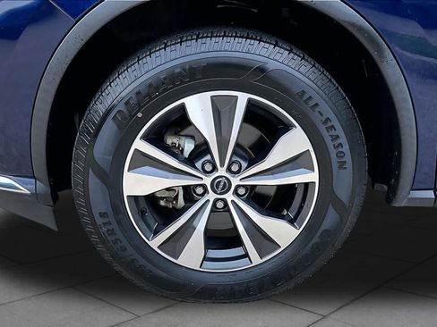 Used 2023 Nissan Murano SV FWD image 11