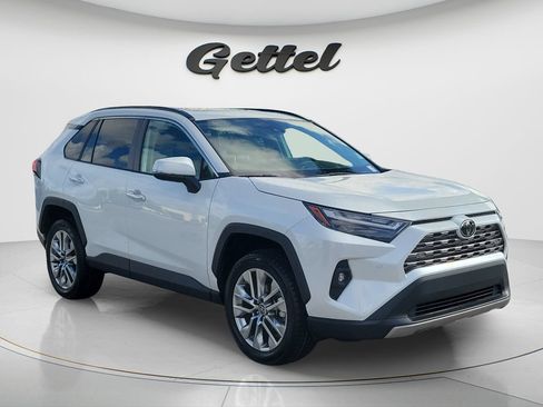 Used 2023 Toyota RAV4 Limited FWD image 3