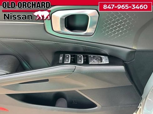 Used 2023 Kia Sorento SX AWD/4WD image 9
