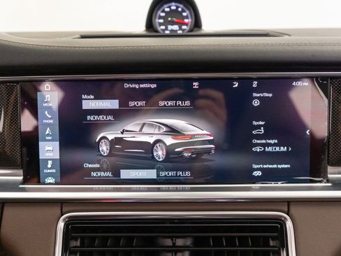 Used 2017 Porsche Panamera Turbo AWD/4WD image 32