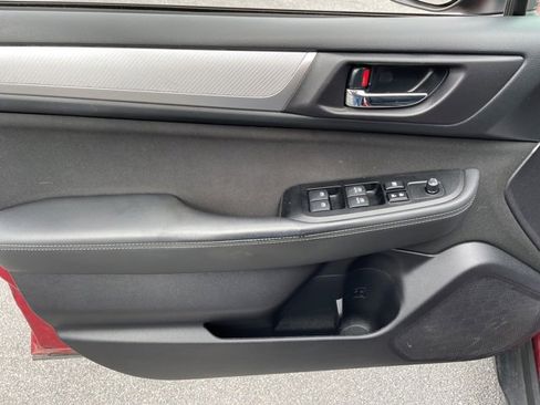 Used 2018 Subaru Outback 2.5i Premium image 14