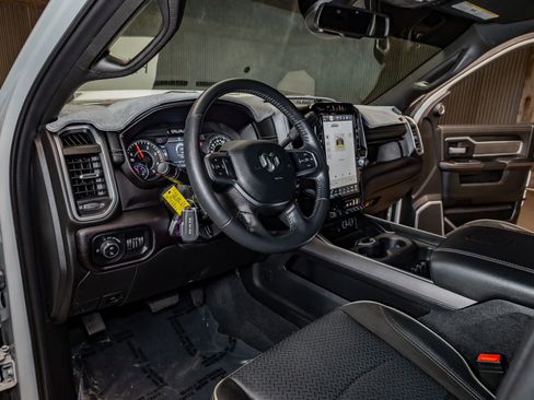 Used 2023 RAM 3500 Laramie image 18