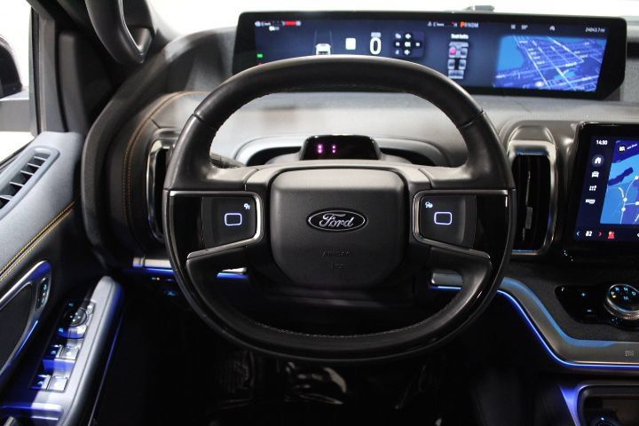 Used 2025 Ford Expedition Tremor AWD/4WD image 39