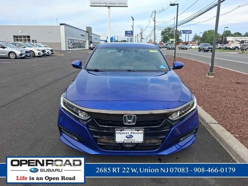 Used 2020 Honda Accord Sport image 2