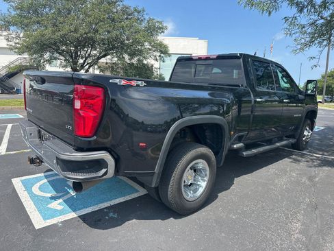 Used 2024 Chevrolet Silverado 3500 LTZ w/ LTZ Plus Package AWD/4WD image 15