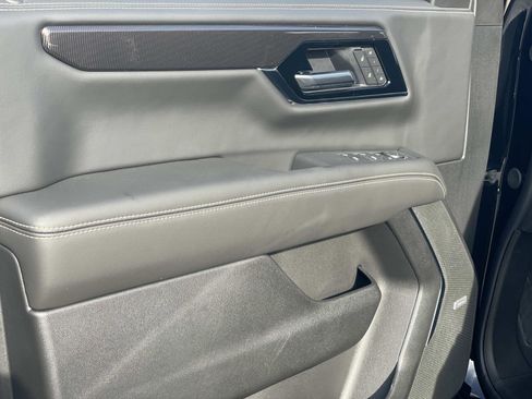 New 2026 GMC Yukon XL Elevation image 19