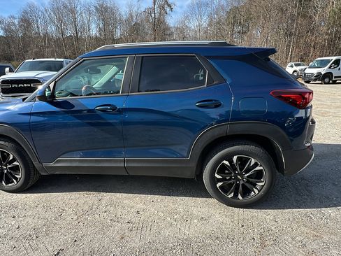 Used 2021 Chevrolet TrailBlazer LT w/ Convenience Package image 11