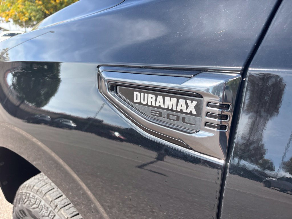 Used 2026 GMC Yukon AT4 w/ AT4 Premium Plus Package AWD/4WD image 9
