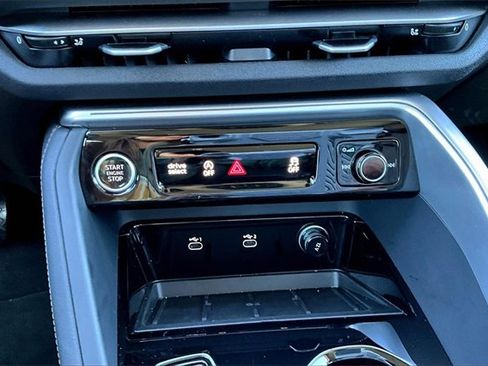 Used 2025 Audi Q5 Premium Plus w/ Premium Plus image 24