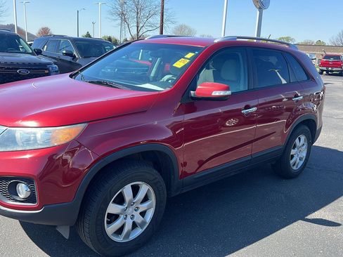 Used 2011 Kia Sorento LX w/ Convenience Pkg image 11